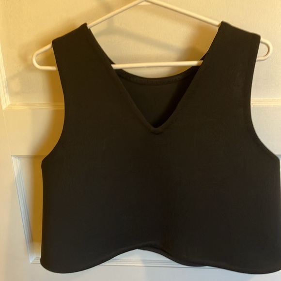 Club Monaco Black Crop Top - Picture 6 of 12